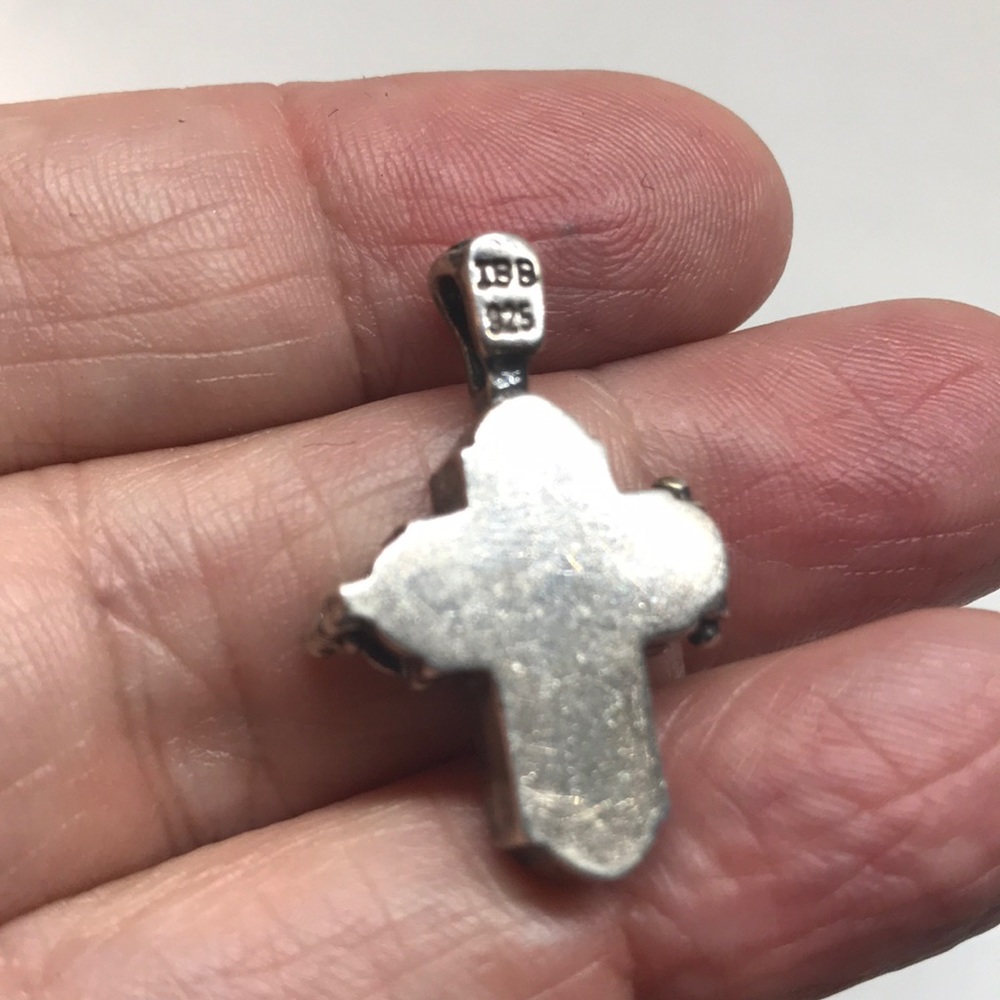 Unusual Estate Sterling Cross that Opens - Picture 2 of 4